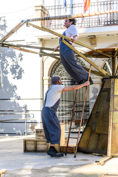 foto del espectáculo de circo infantil y familiar Qué disparate de Cirko Psikario